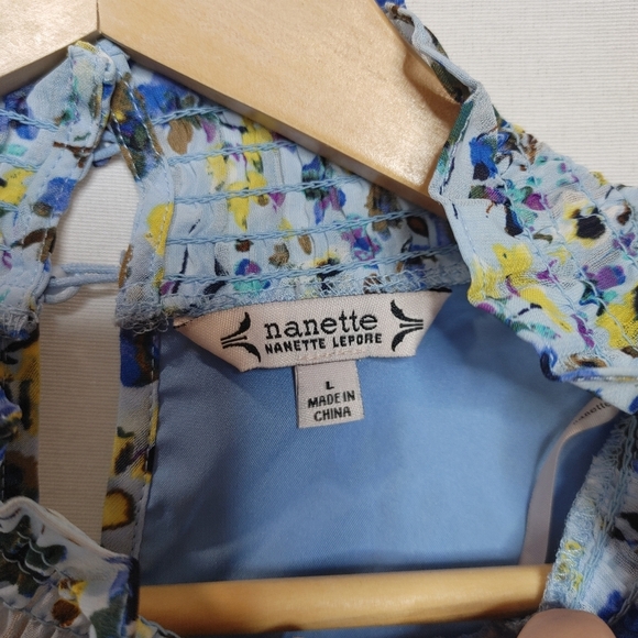 Nanette Lepore Windswept Blue Floral Long Sleeve Blouse Smocked Details Large L - Picture 6 of 9